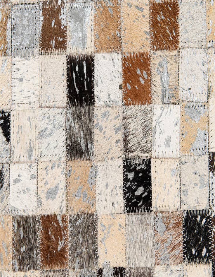Detail image of 5' 5 x 7' 6 Cowhide Stocks Rug