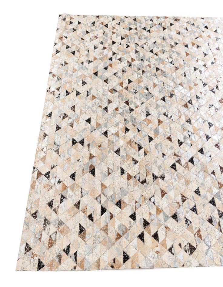 Detail image of 5' 3 x 7' 6 Cowhide Stocks Rug