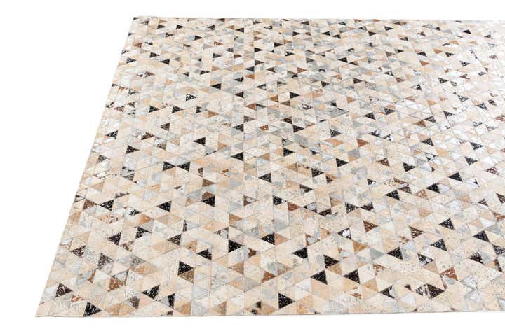 5' 3 x 7' 6 Cowhide Stocks Rug