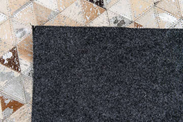 5' 3 x 7' 6 Cowhide Stocks Rug