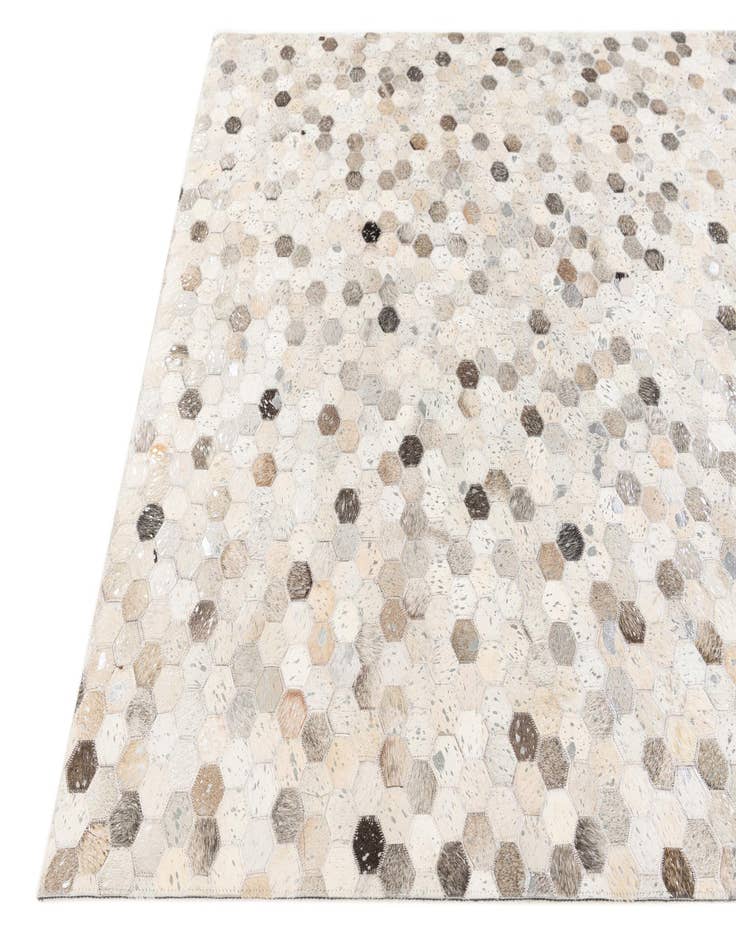 Detail image of 4' 11 x 7' 11 Cowhide Stocks Rug
