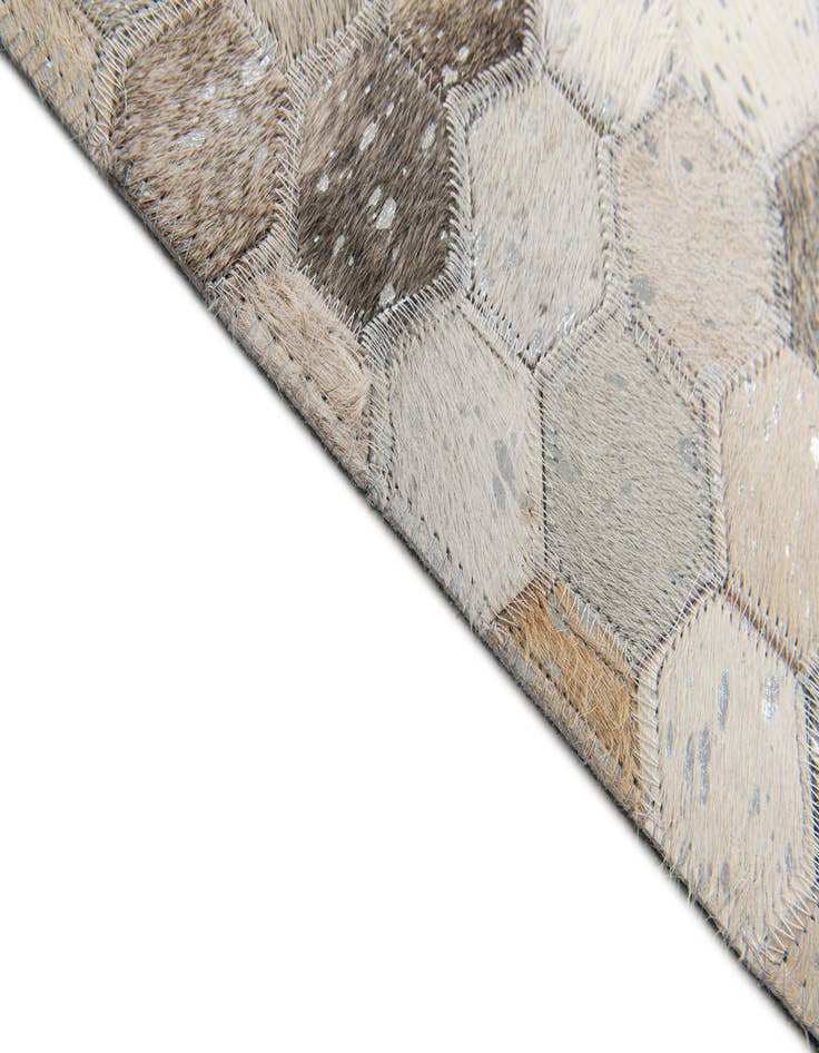 Detail image of 4' 11 x 7' 11 Cowhide Stocks Rug