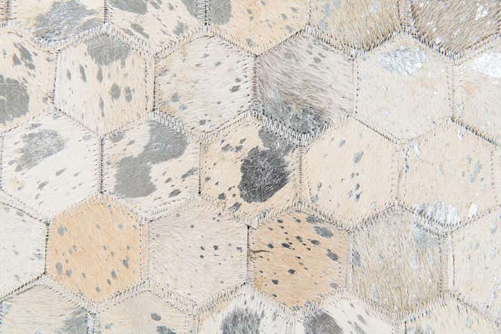5' 1 x 8' Cowhide Stocks Rug