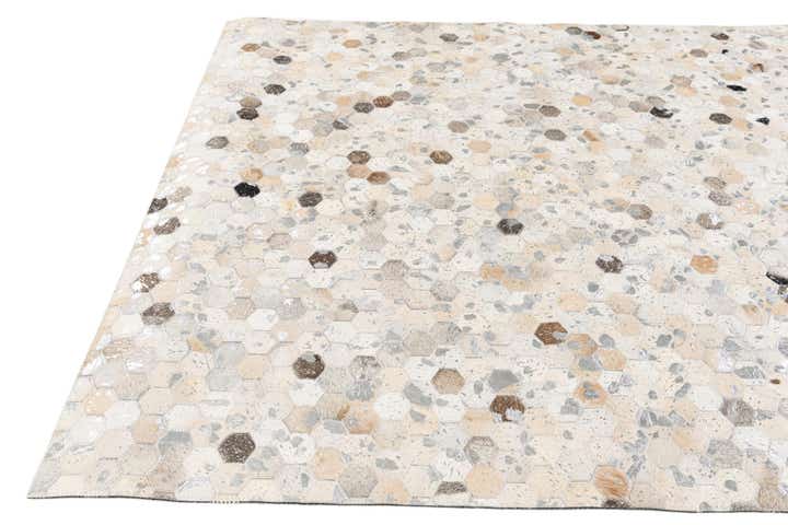 5' 1 x 8' Cowhide Stocks Rug