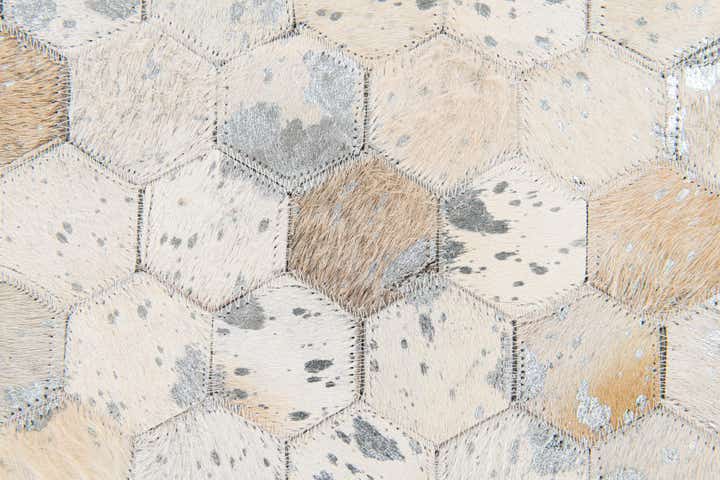 5' 1 x 8' Cowhide Stocks Rug