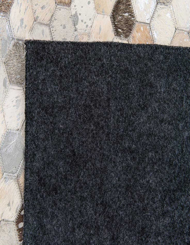 Detail image of 5' 1 x 7' 11 Cowhide Stocks Rug