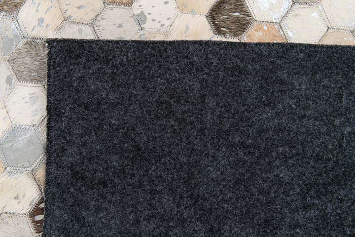 5' 1 x 7' 11 Cowhide Stocks Rug