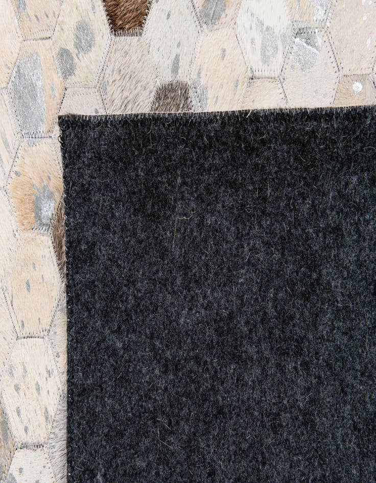 Detail image of 5' x 8' Cowhide Stocks Rug