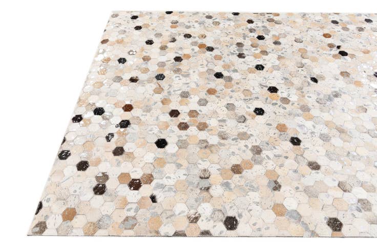 Detail image of 5' x 8' Cowhide Stocks Rug