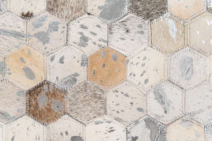 5' x 8' Cowhide Stocks Rug