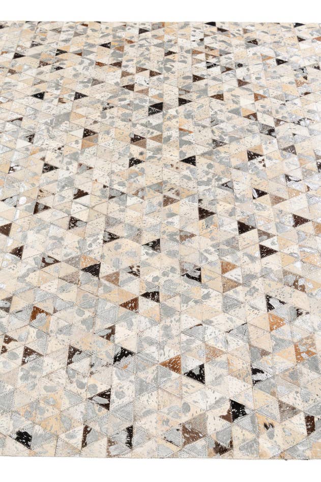 Detail image of 5' 4 x 7' 5 Cowhide Stocks Rug