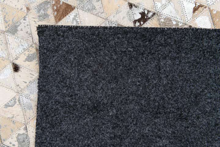 5' 4 x 7' 5 Cowhide Stocks Rug