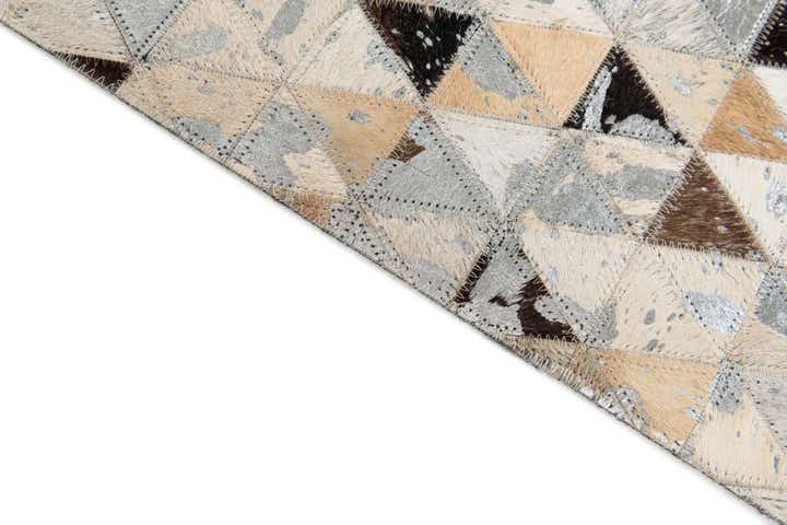 5' 3 x 7' 5 Cowhide Stocks Rug