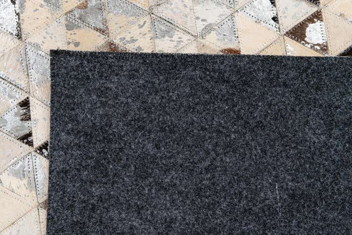 5' 3 x 7' 5 Cowhide Stocks Rug
