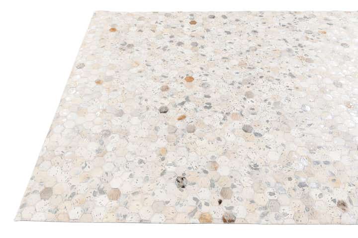 5' 1 x 8' Cowhide Stocks Rug