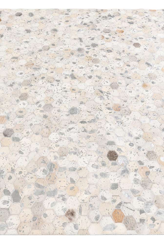 5' 1 x 8' Cowhide Stocks Rug