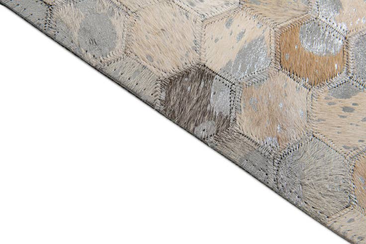 Detail image of 5' x 8' Cowhide Stocks Rug