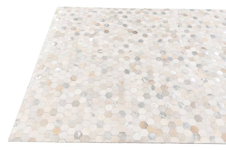 Detail image of 5' x 7' 11 Cowhide Stocks Rug