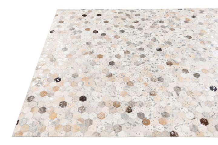 5' 1 x 8' Cowhide Stocks Rug