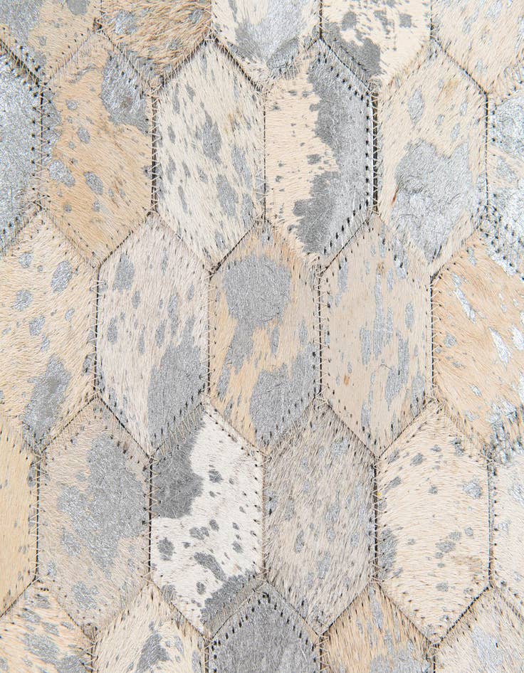 Detail image of 5' 5 x 7' 9 Cowhide Stocks Rug