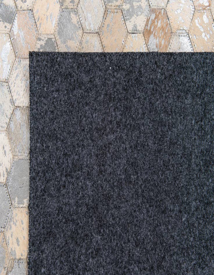 Detail image of 5' 5 x 7' 9 Cowhide Stocks Rug