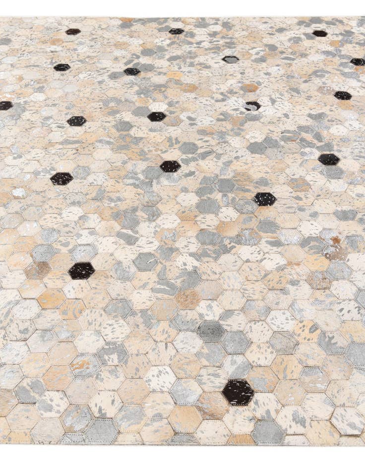 Detail image of 5' 5 x 7' 8 Cowhide Stocks Rug