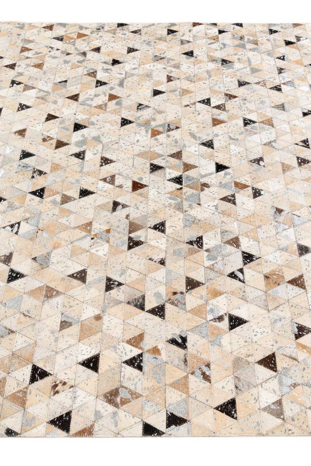 Detail image of 5' 2 x 7' 7 Cowhide Stocks Rug