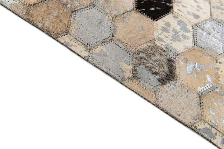 5' 4 x 7' 7 Cowhide Stocks Rug