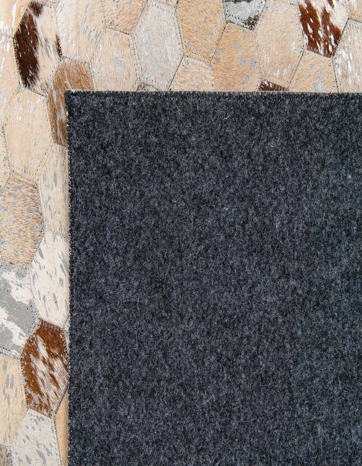 Detail image of 5' 4 x 7' 7 Cowhide Stocks Rug