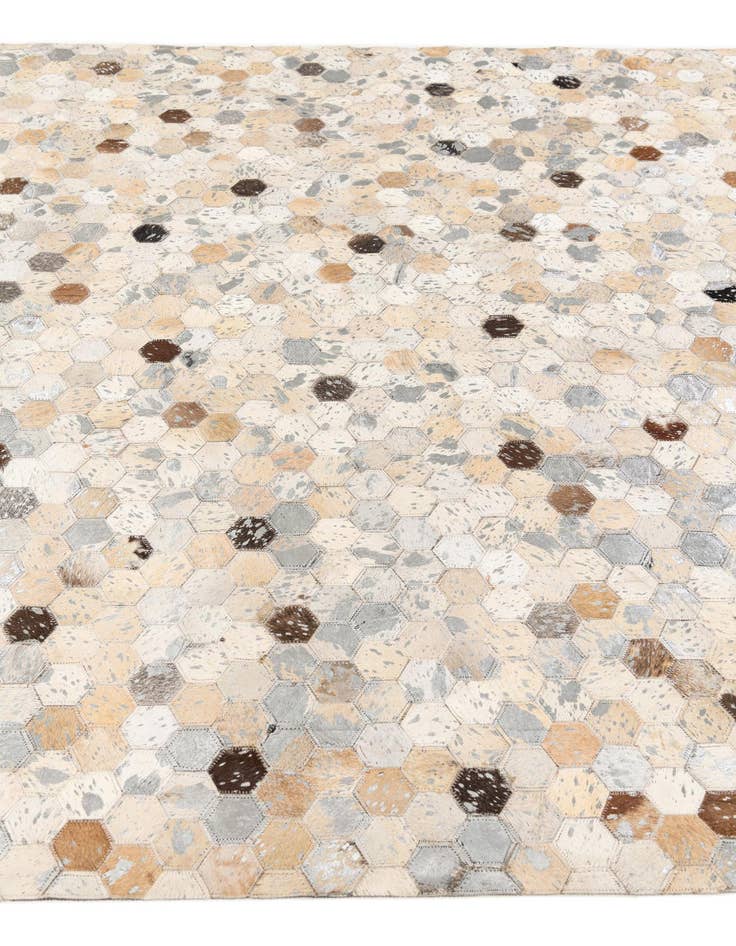 Detail image of 5' 6 x 7' 8 Cowhide Stocks Rug