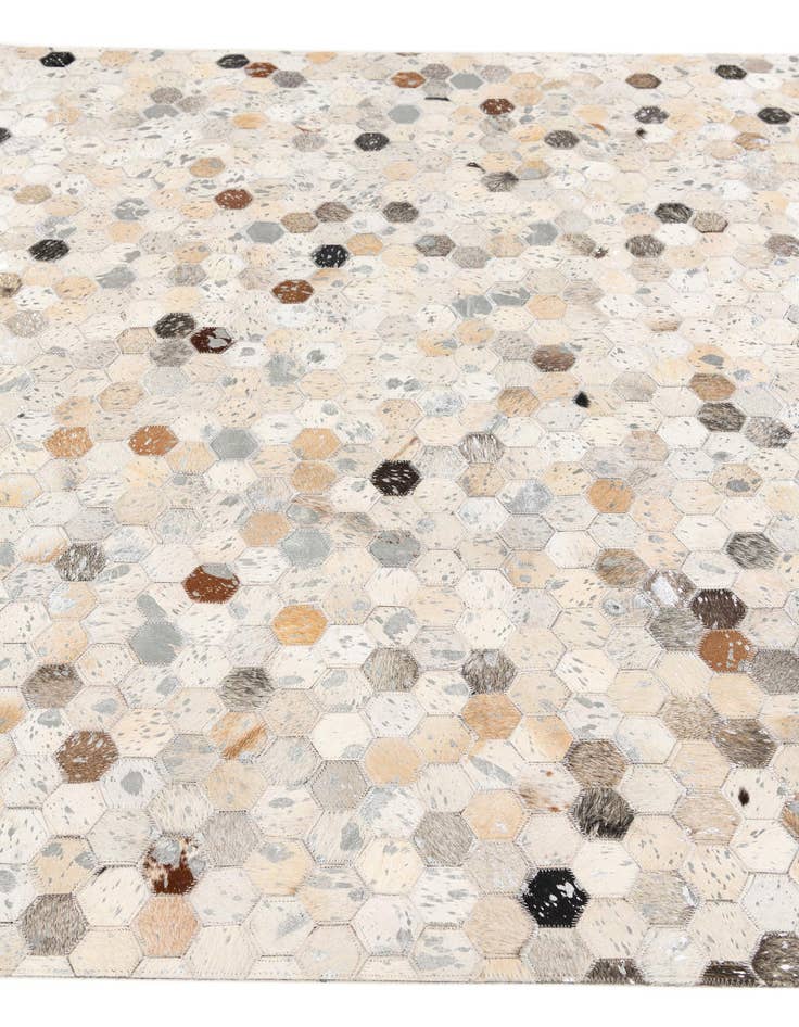 Detail image of 5' x 7' 9 Cowhide Stocks Rug