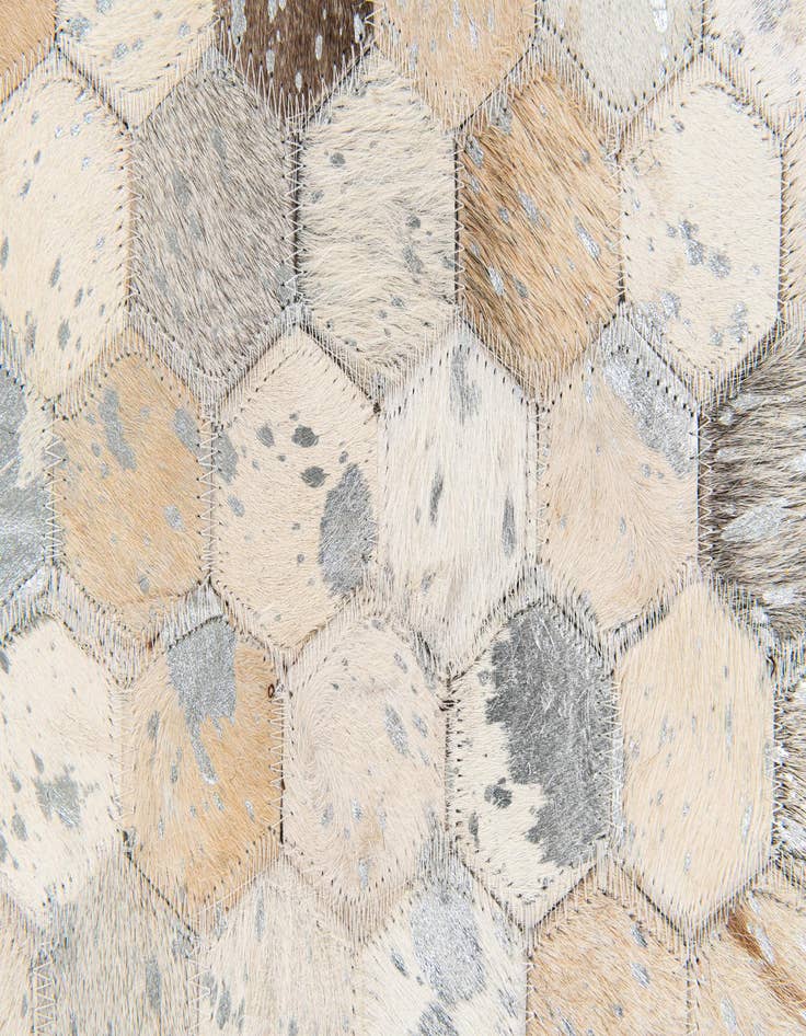 Detail image of 5' x 7' 9 Cowhide Stocks Rug