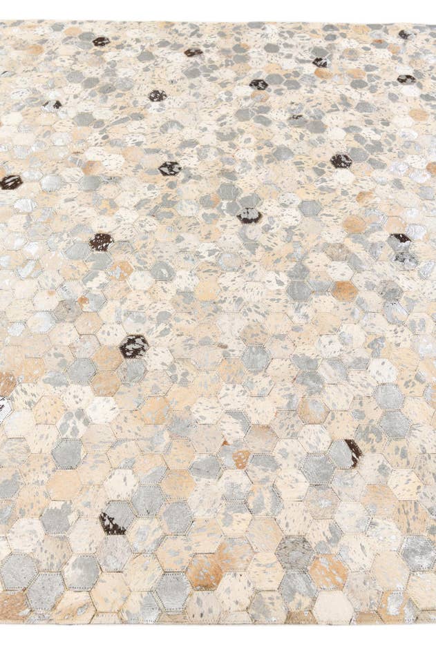Detail image of 5' 3 x 7' 8 Cowhide Stocks Rug
