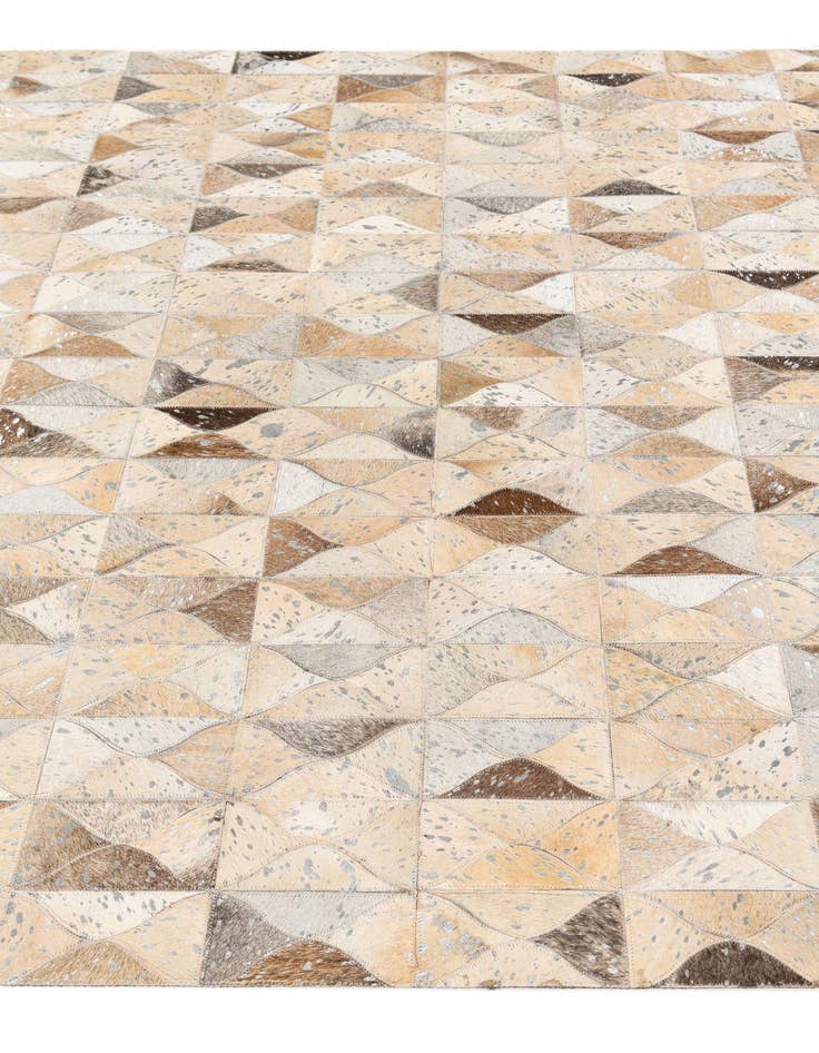 Detail image of 5' 3 x 7' 7 Cowhide Stocks Rug