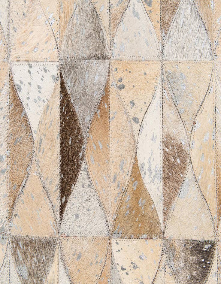 Detail image of 5' 3 x 7' 7 Cowhide Stocks Rug