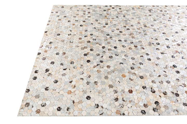 5' 3 x 7' 9 Cowhide Stocks Rug