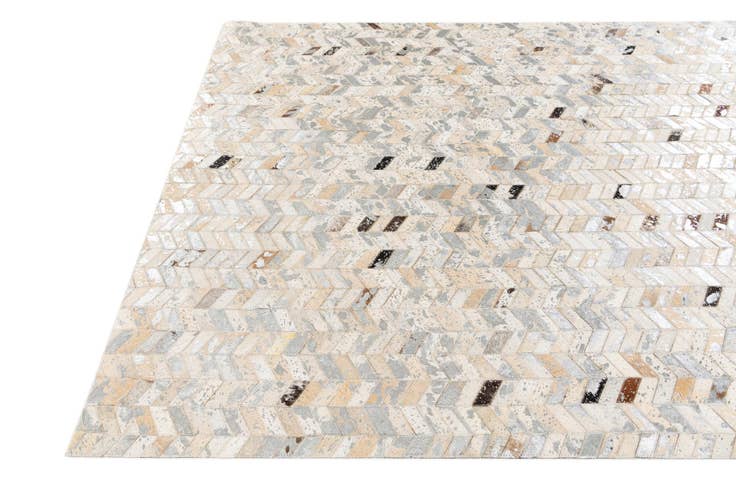 Detail image of 5' 3 x 7' 3 Cowhide Stocks Rug