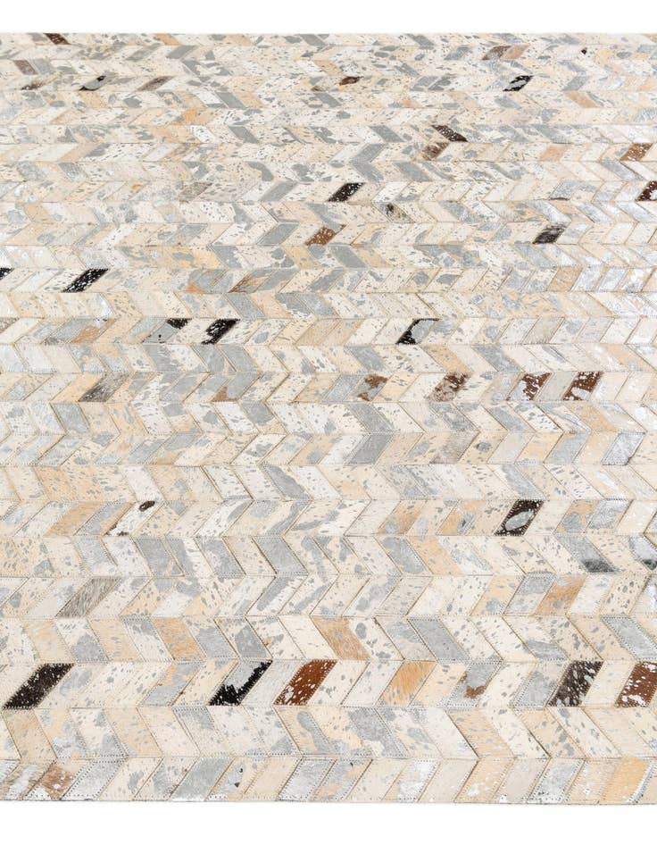 Detail image of 5' 3 x 7' 3 Cowhide Stocks Rug