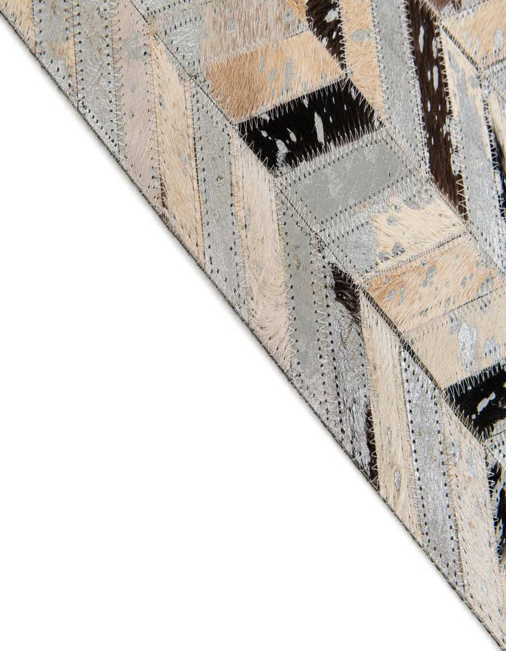 Detail image of 5' 4 x 7' 6 Cowhide Stocks Rug