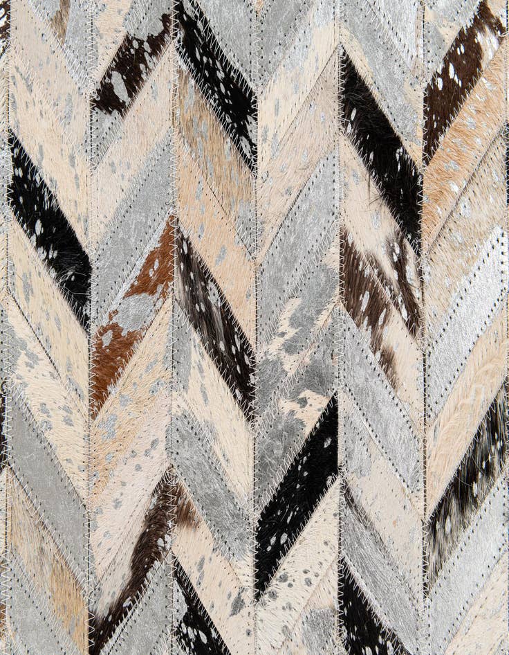 Detail image of 5' 4 x 7' 6 Cowhide Stocks Rug