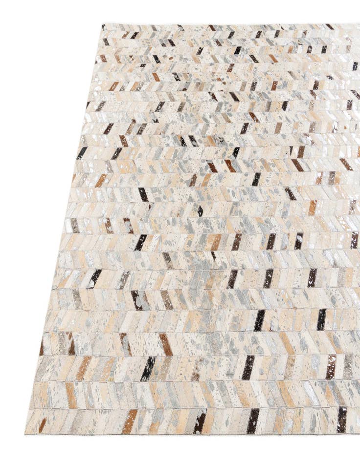 Detail image of 5' 4 x 7' 7 Cowhide Stocks Rug