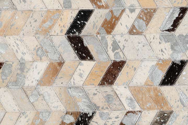 5' 4 x 7' 5 Cowhide Stocks Rug