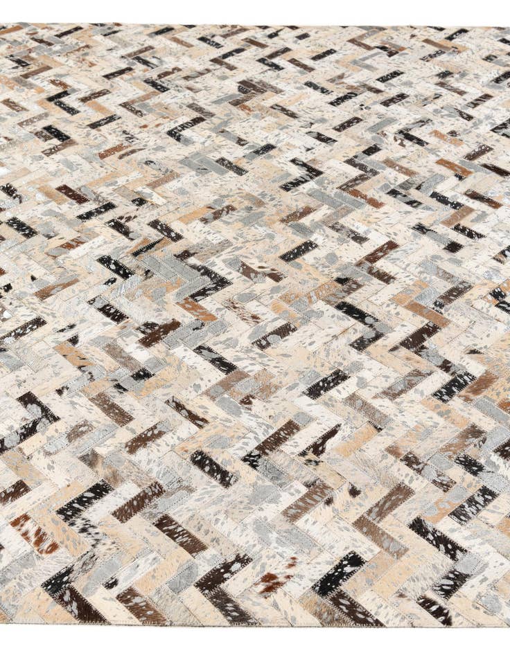 Detail image of 5' 4 x 7' 6 Cowhide Stocks Rug