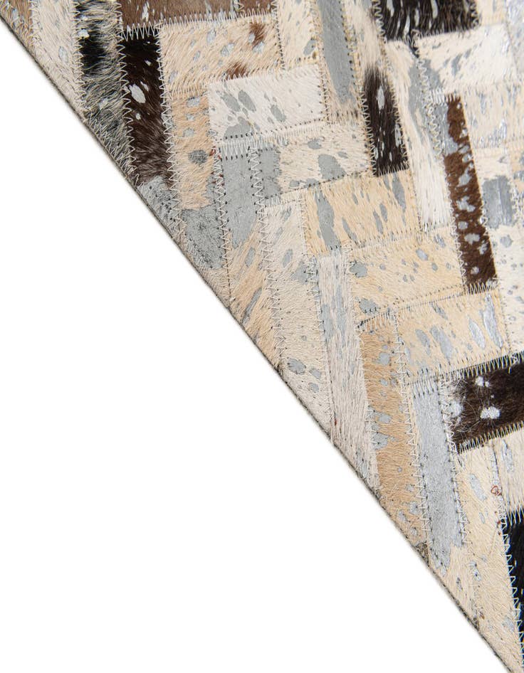Detail image of 5' 3 x 7' 6 Cowhide Stocks Rug