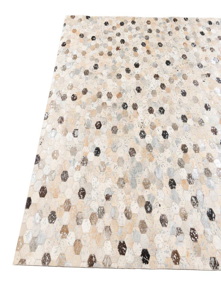 Detail image of 5' 3 x 7' 7 Cowhide Stocks Rug