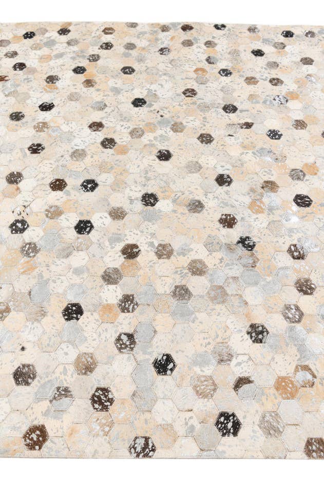 Detail image of 5' 3 x 7' 7 Cowhide Stocks Rug