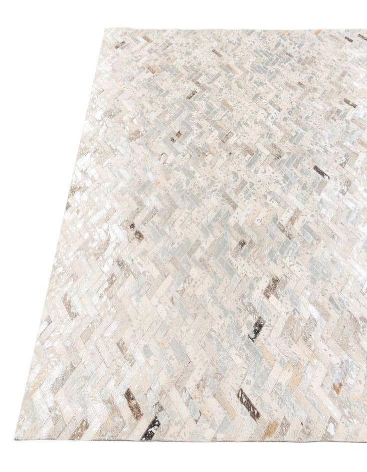 Detail image of 5' 4 x 7' 6 Cowhide Stocks Rug