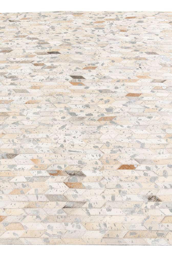 4' 11 x 8' Cowhide Stocks Rug