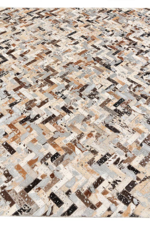 Detail image of 5' 2 x 7' 6 Cowhide Stocks Rug