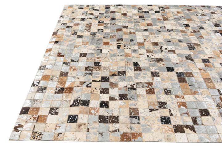 5' x 7' 3 Cowhide Stocks Rug